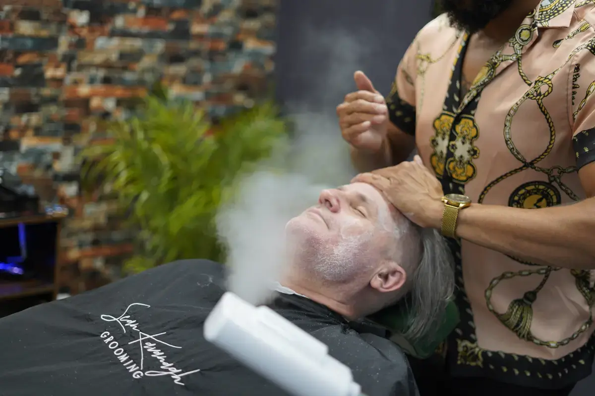 Revitalize your skin with our soothing facial relaxation therapy.